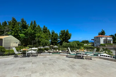 Ohana Hotel