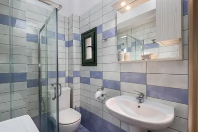 TORONI BLUE SEA HOTEL