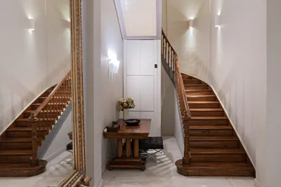 33 Solonos Suites