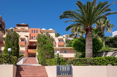 THEO HOTEL