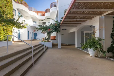 Oasis Beach Hotel