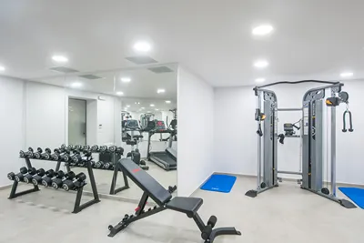 Noble Hotel & Suites