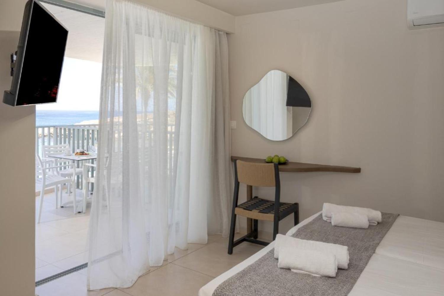 Alia Beach Hotel