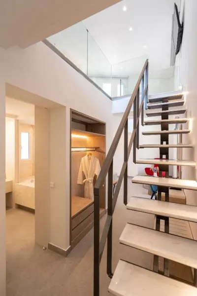 Mirablue Luxury Residences