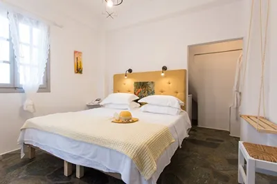 Evi Rooms