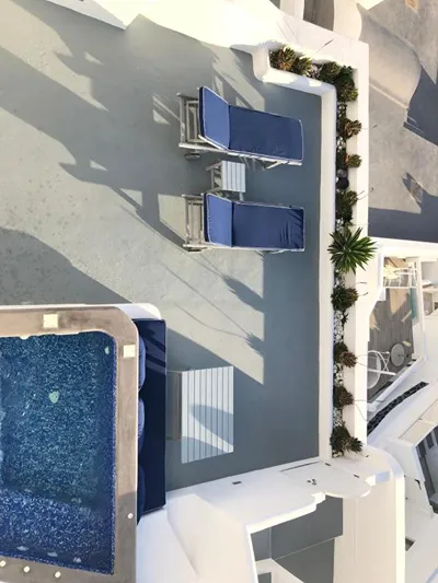 Altana Cliffside Villas Santorini