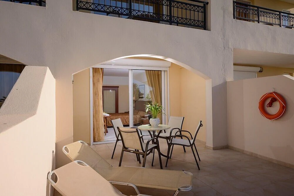Vantaris Palace Hotel