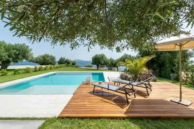 LURIA HOMES