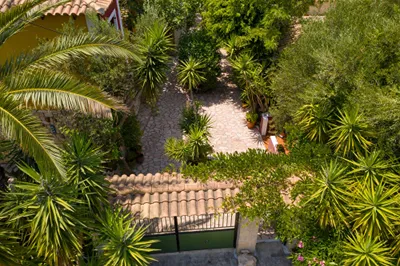 Garden of Eden Zante