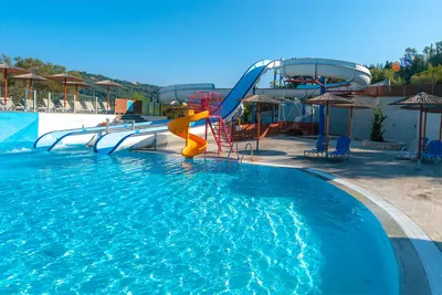Ninos Saint George Palace Hotel