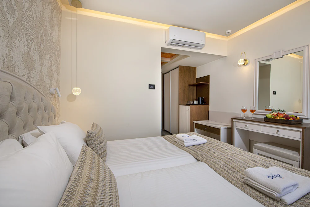 Vantaris Palace Hotel