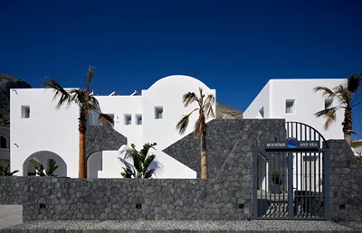 Mountain & Sea Suites Santorini