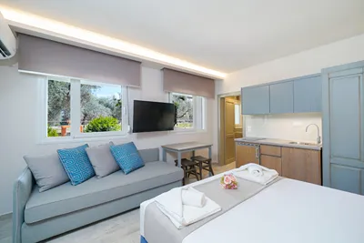 Iliomagic Luxury Suites