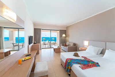 KRESTEN ROYAL EUPHORIA RESORT
