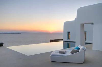 Live and Travel Greece