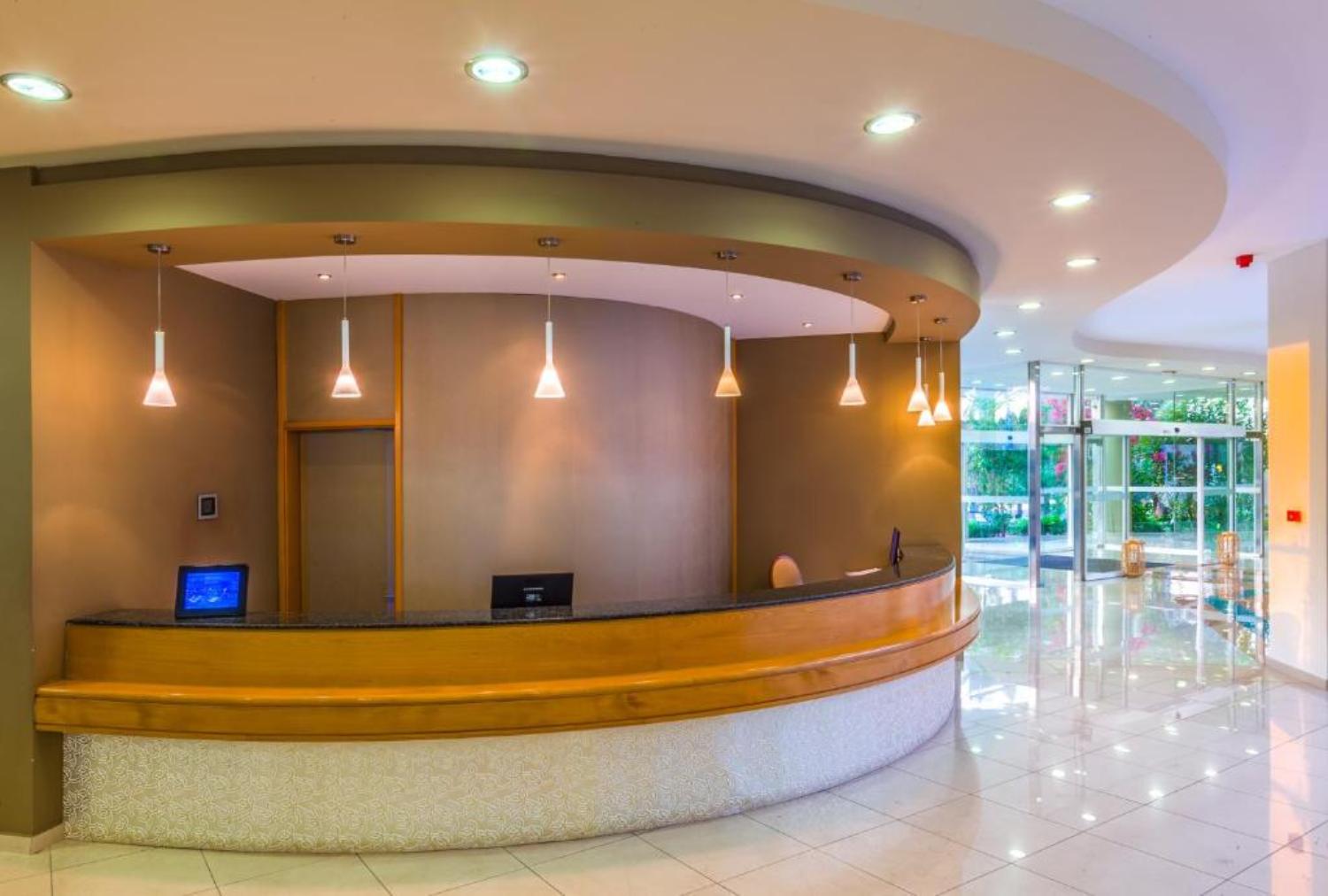 Kipriotis Maris Suites by Anayia All Inclusive Resorts