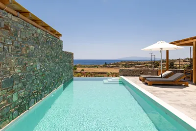 Cycladic Breeze Villas