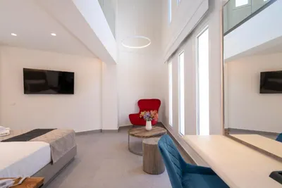 Mirablue Luxury Residences