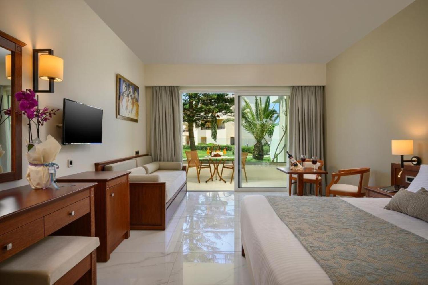 Vantaris Palace Hotel