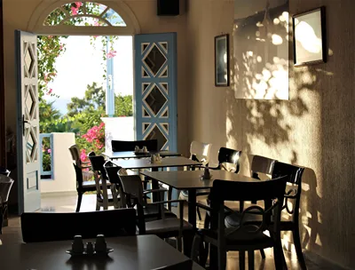 Artemis Hotel Kamari Santorini