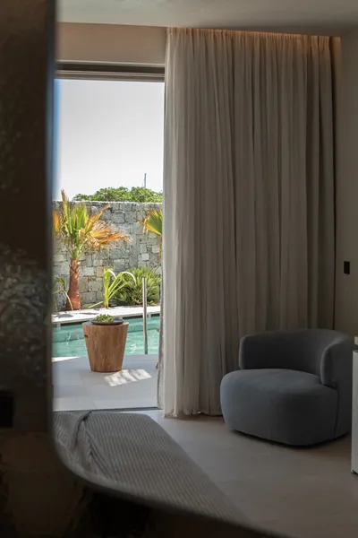 Nuca Mykonos