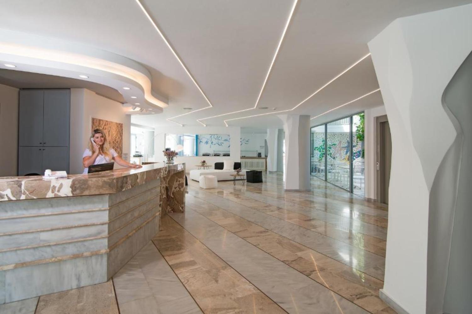 Alia Beach Hotel