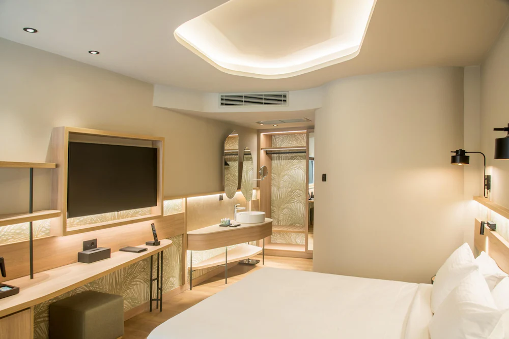 Senseana Sea Side Resort & Spa