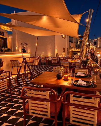 Sun Rocks Boutique Hotel
