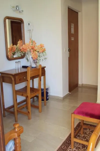 hotel Nostos