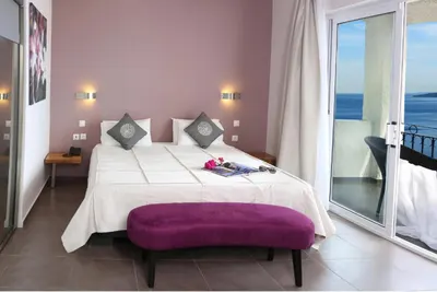 Pantokrator Hotel