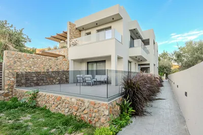 Alati Suites | Stegna
