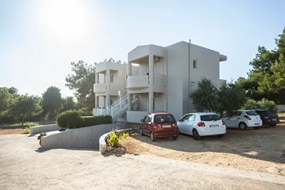 Nikis Dream Crete
