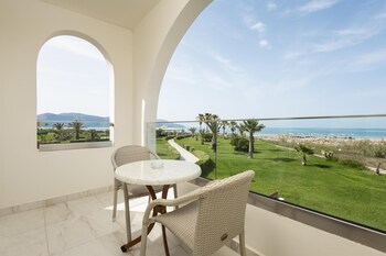 Vantaris Palace Hotel