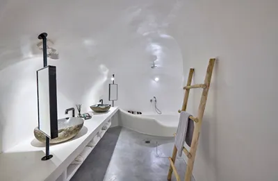 Cave Suite Oia