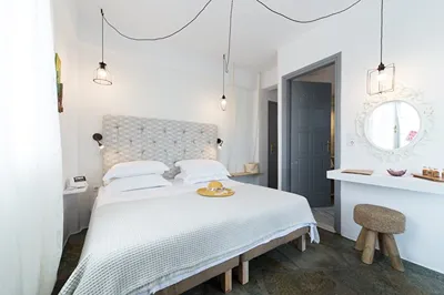 Evi Rooms