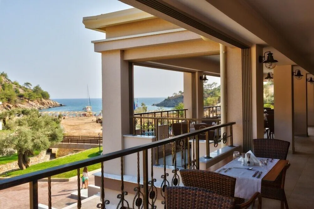 Thassos Grand Resort