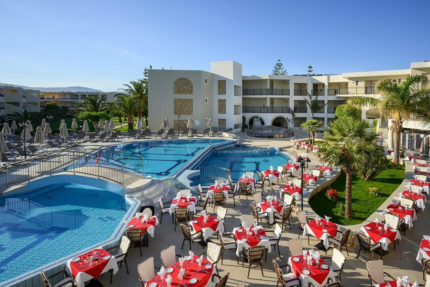 Vantaris Palace Hotel
