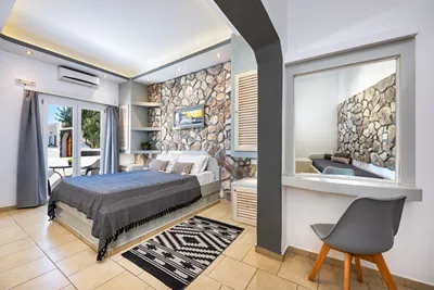 Plastiras Rooms Santorini