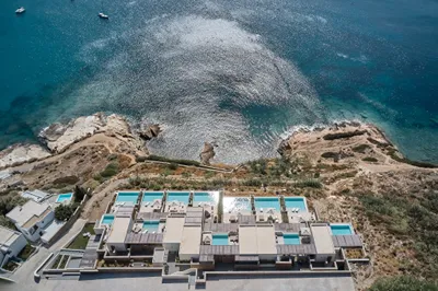 Ios Grand Pool Suites