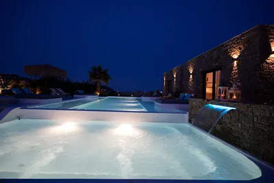 Myconian Theros Luxury Suites