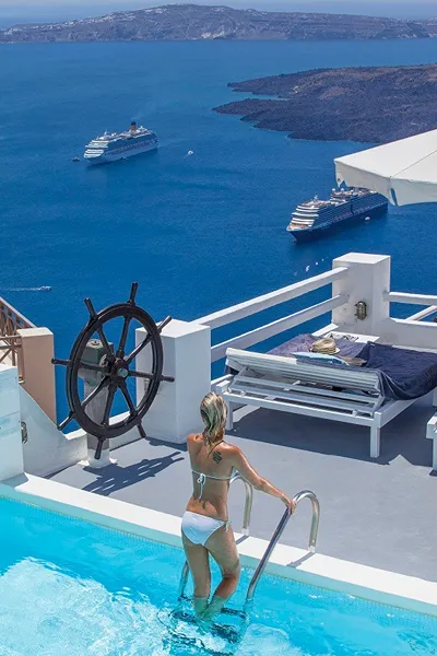 On The Rocks Hotel