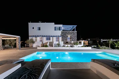 Golden Sunrise Suites Santorini