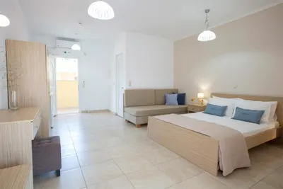 Menes Hotel