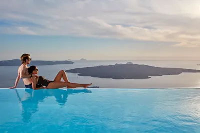 Cosmopolitan Suites Santorini