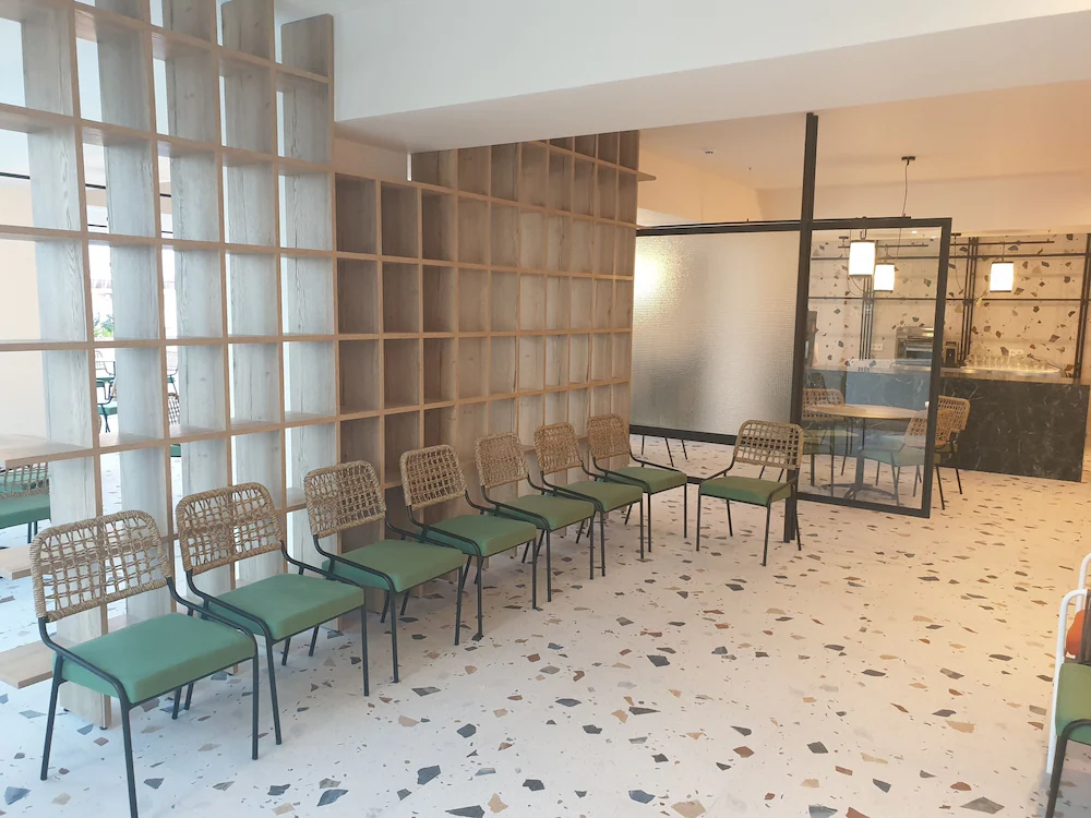 Mazoren Art Hotel