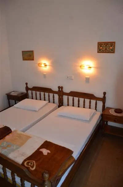 Theo Hotel