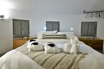 Horizon Mills Villas and Suites Santorini