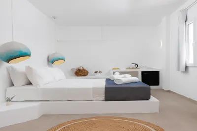 Voca Hotel & Suites