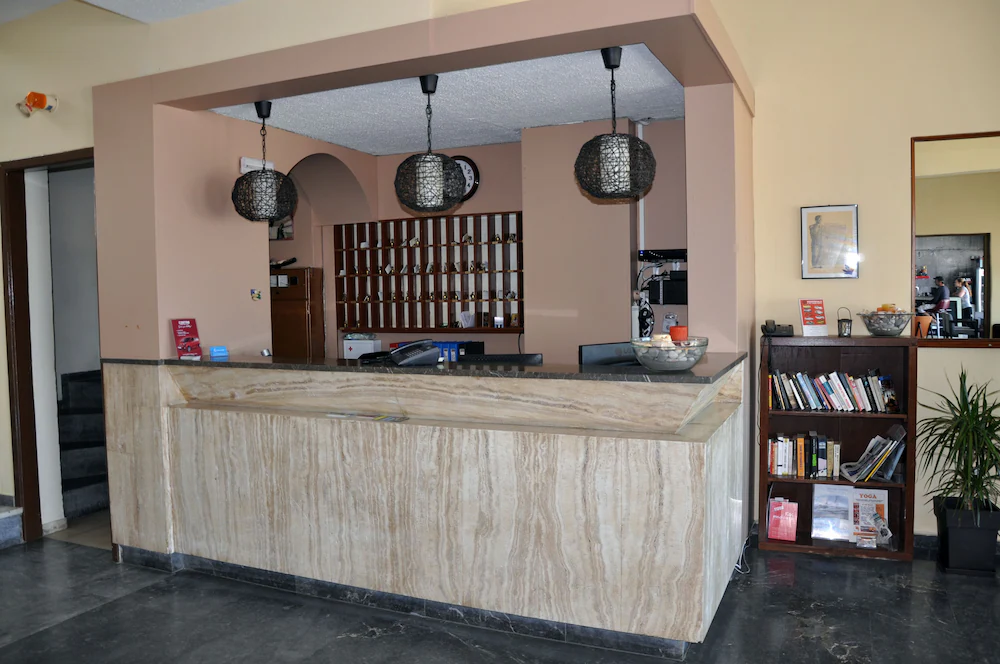 Zephyros Hotel