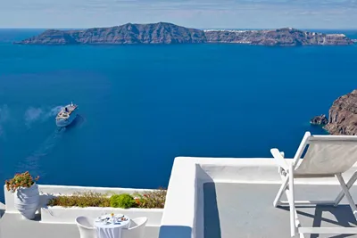 Cliff Side Suites